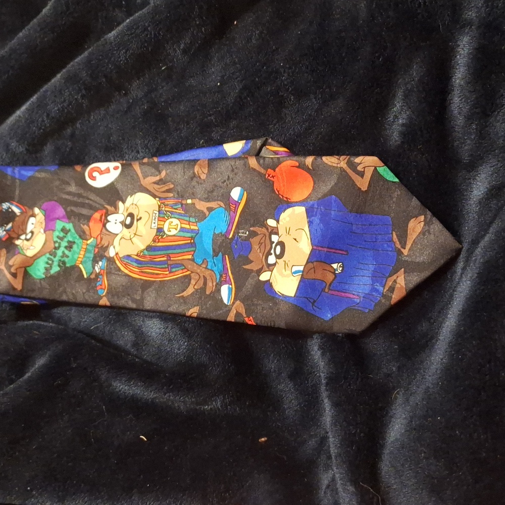 Tasmanian Devil Looney Toons Tie 100% Polyester